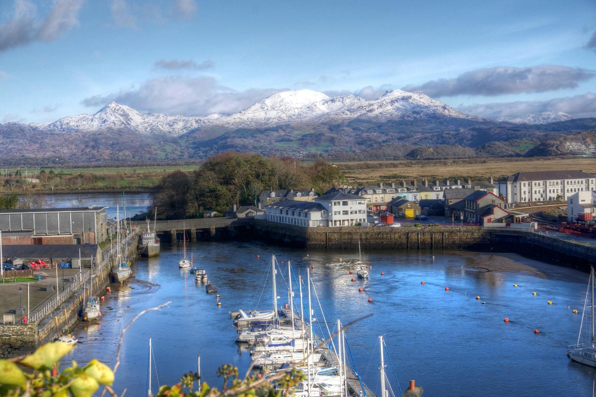 Porthmadog, Sleeps 11, 5 Bedrooms, 5 Bathrooms, Mountain Views Luaran gambar