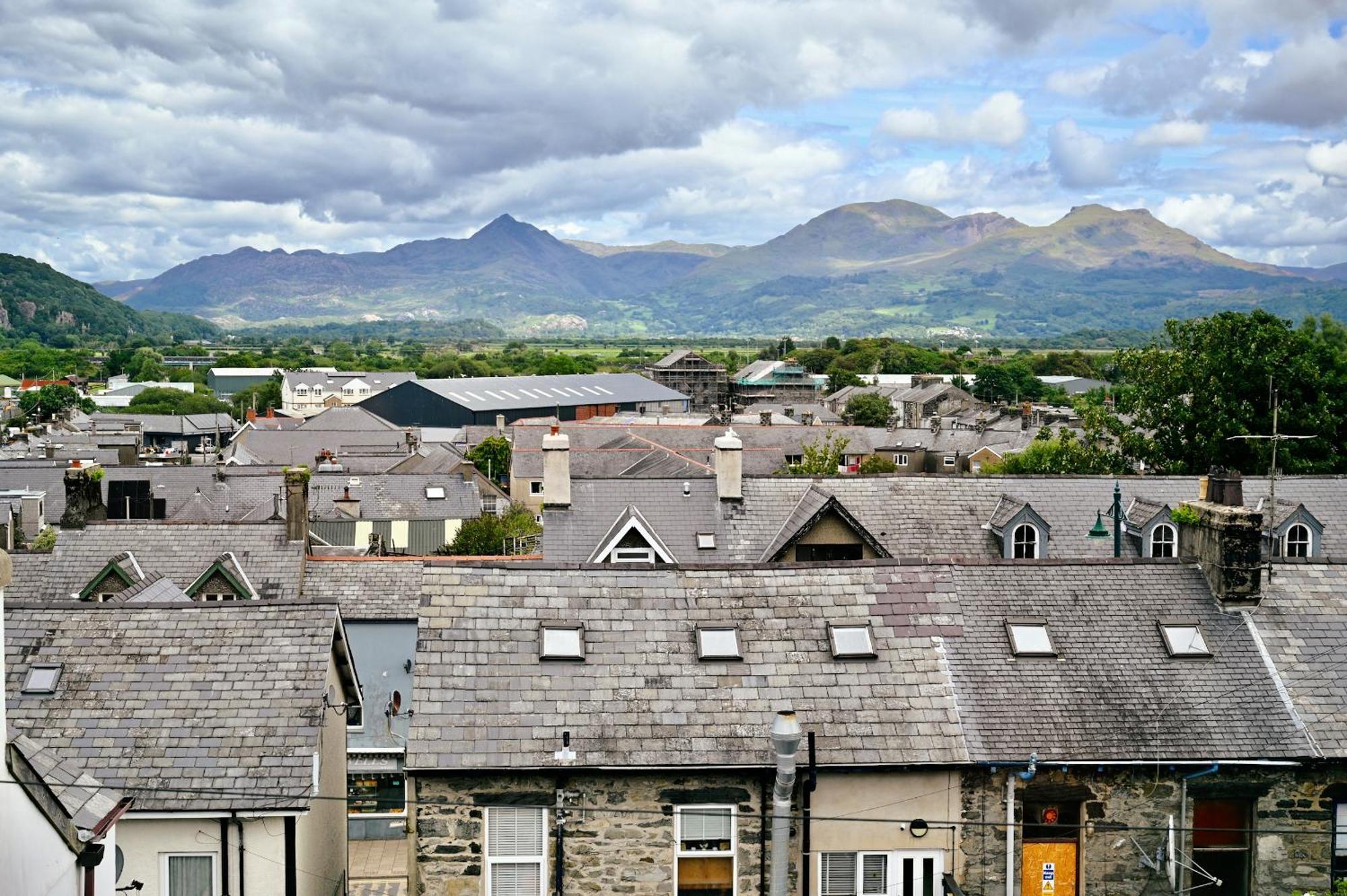 Porthmadog, Sleeps 11, 5 Bedrooms, 5 Bathrooms, Mountain Views Luaran gambar